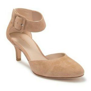 New Pelle Moda Kady Suede Round Toe Kitten Pump - image 1